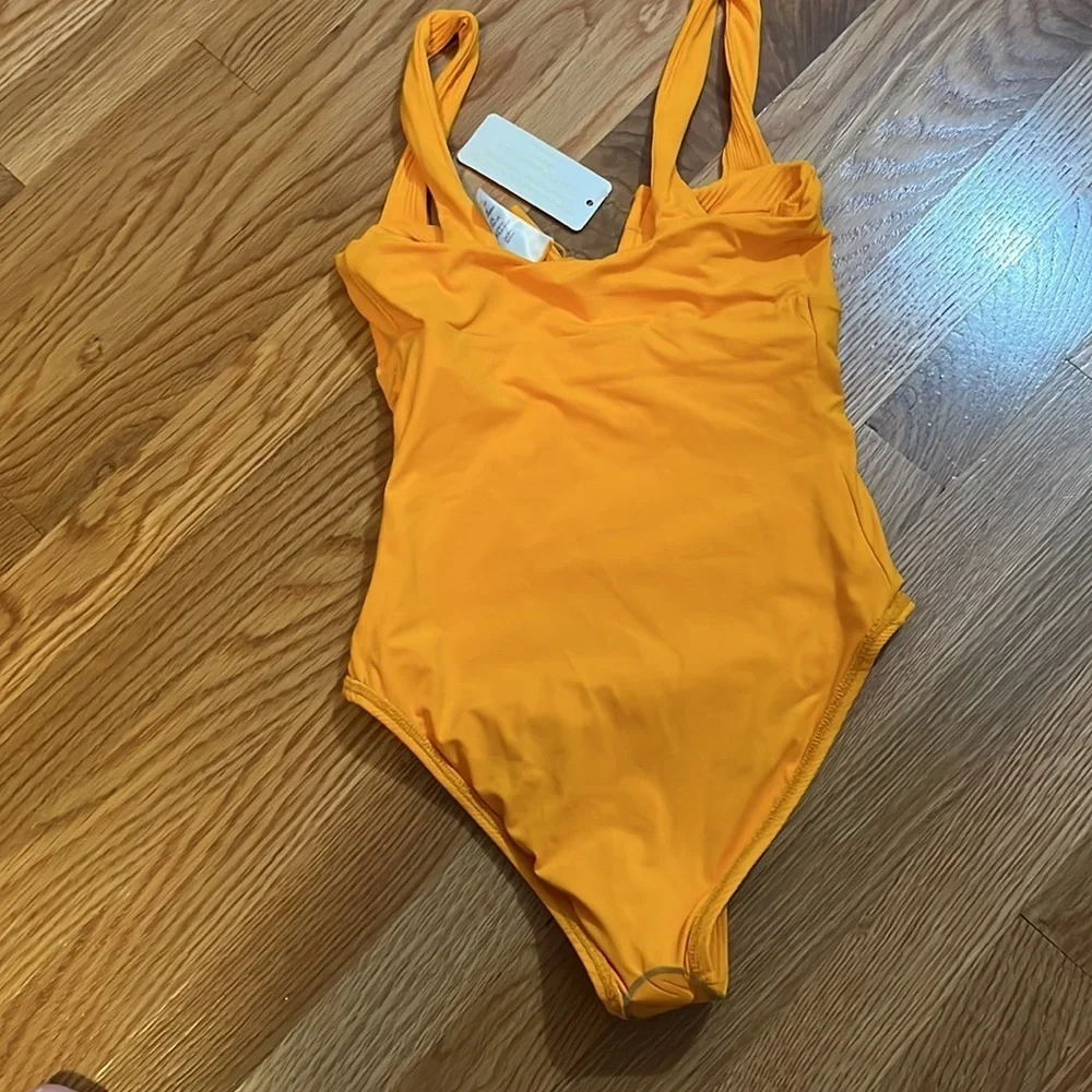 L*Space Cha Cha Pointelle Rib One Piece Swimsuit NWT Size 4 - Picture 17 of 17